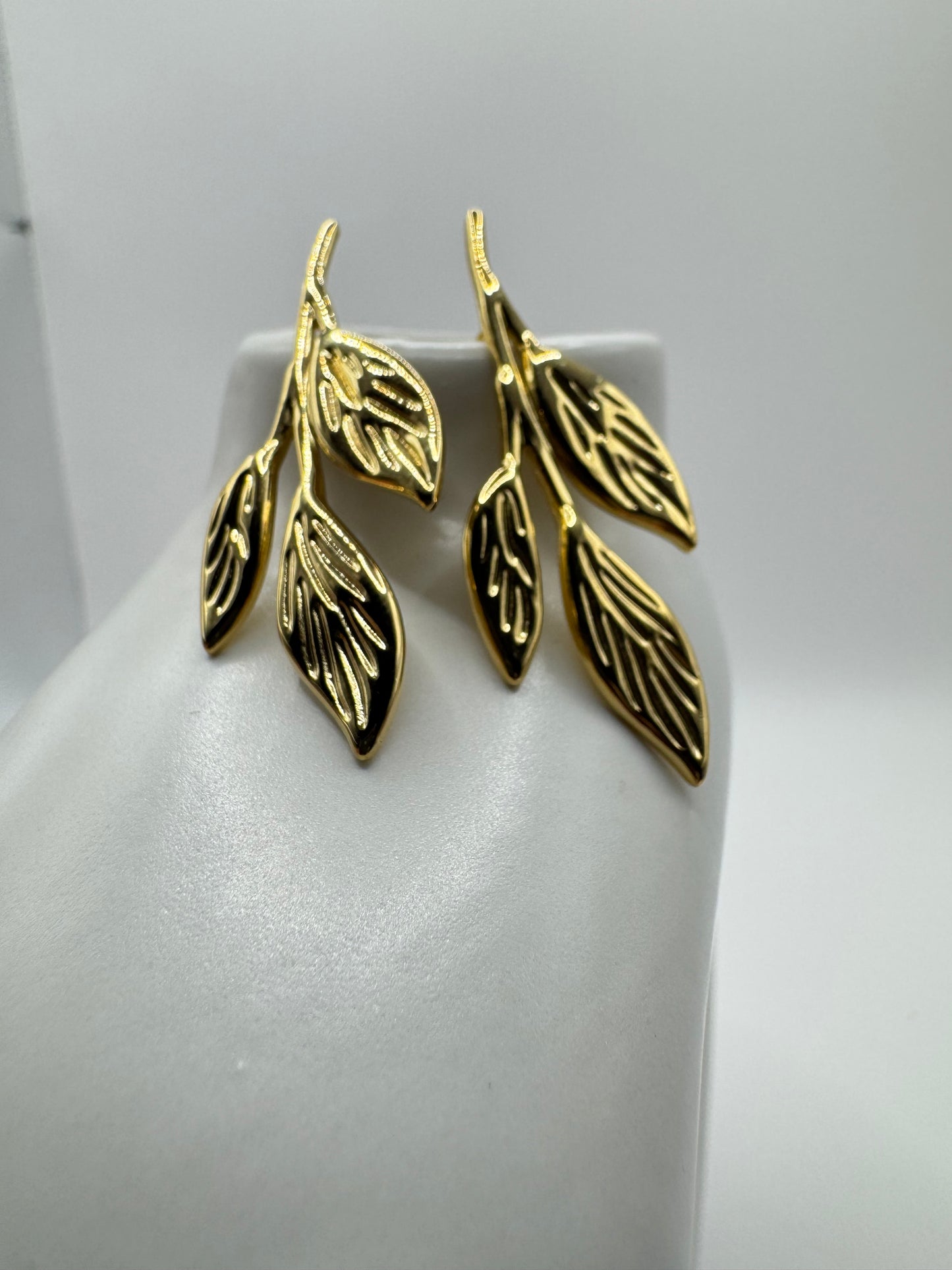 Boucles d’oreilles “Branche de feuilles”