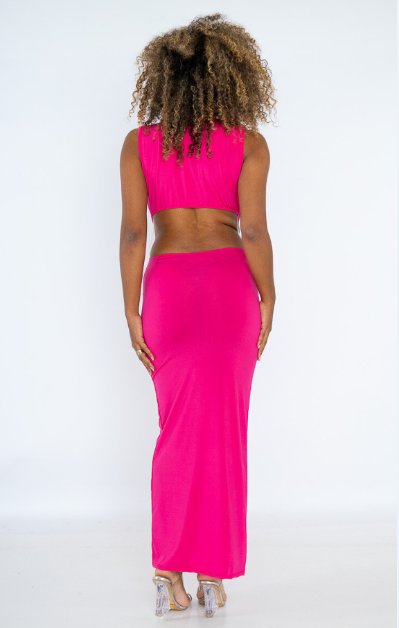 Robe longue élégante sans manches