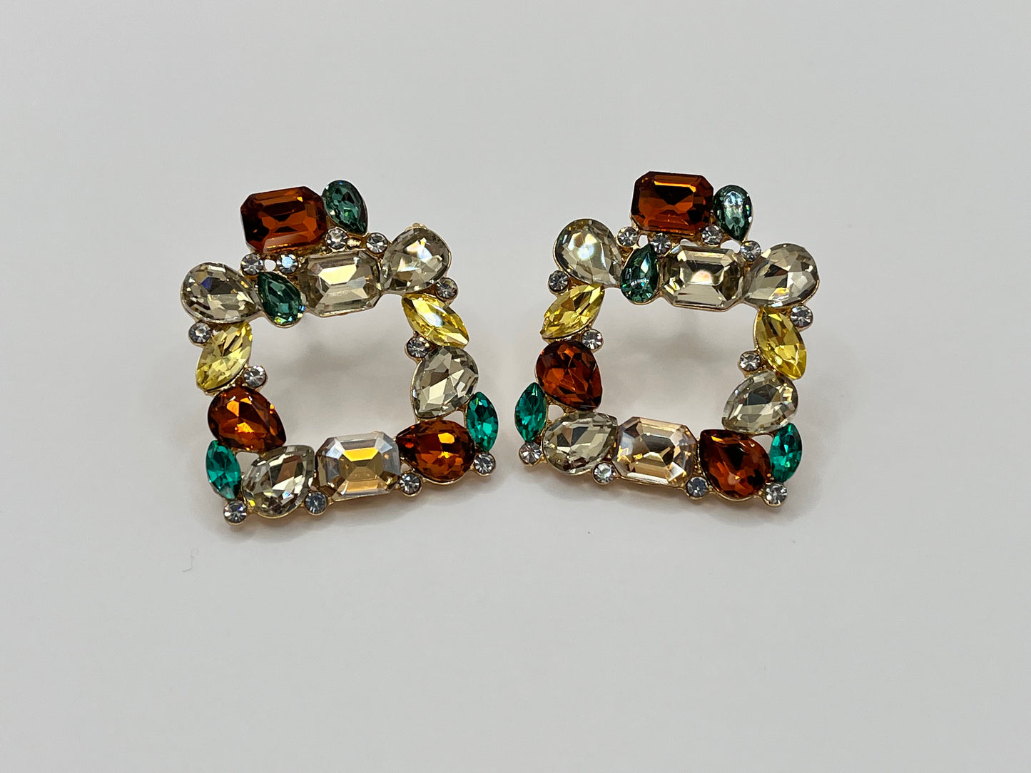 Boucle d’oreille Éclat festif et raffiné Multicolore