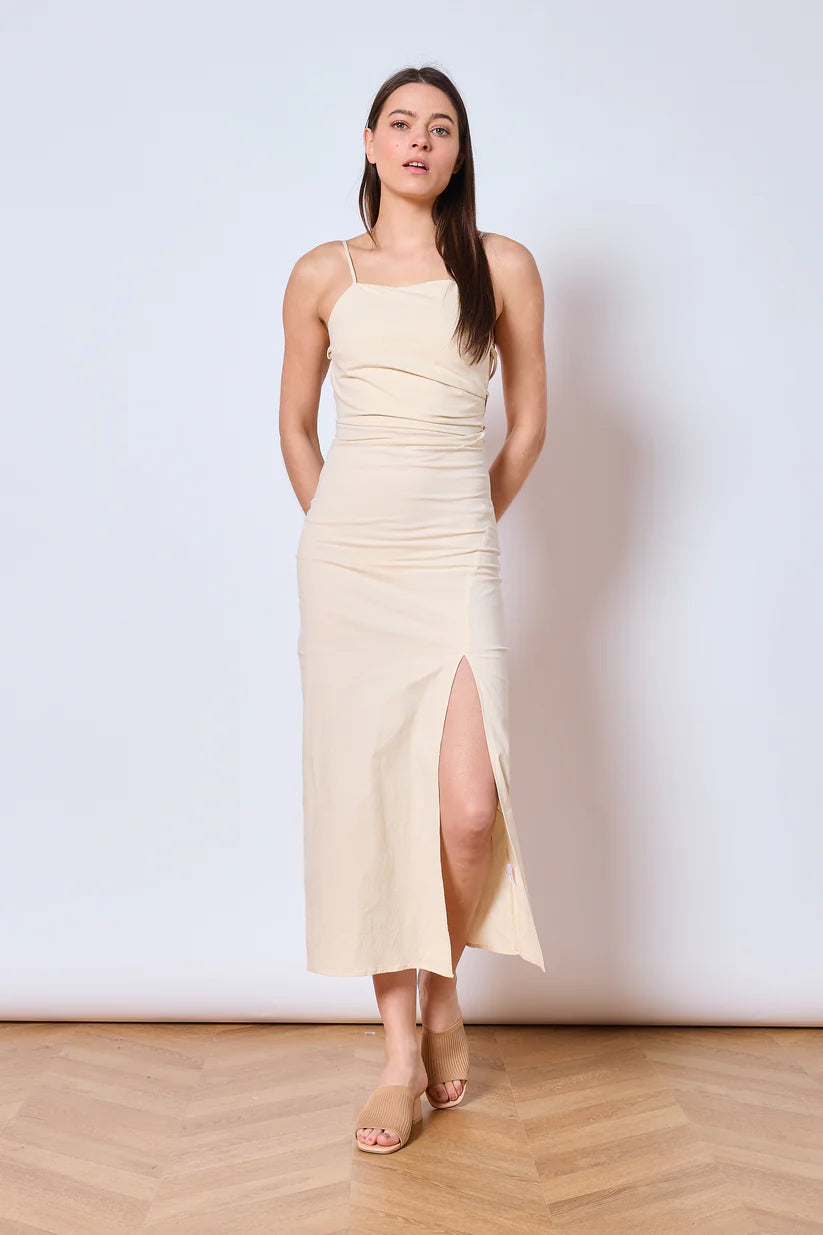 Robe longue dos nu bretelles – Style élégant et féminin | Emilie et ses folies face